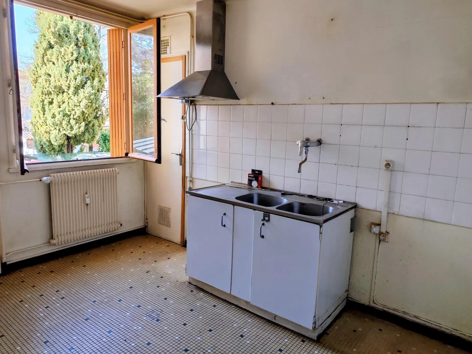 appartement 4 pièces à DRAGUIGNAN (83300) — photo 3
