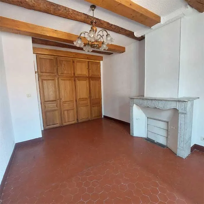appartement 3 pièces à TRANS EN PROVENCE (83720) — photo 4