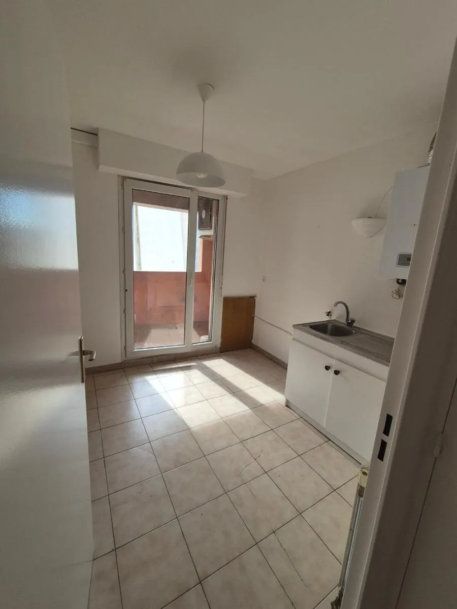 appartement 3 pièces à DRAGUIGNAN (83300) — photo 3