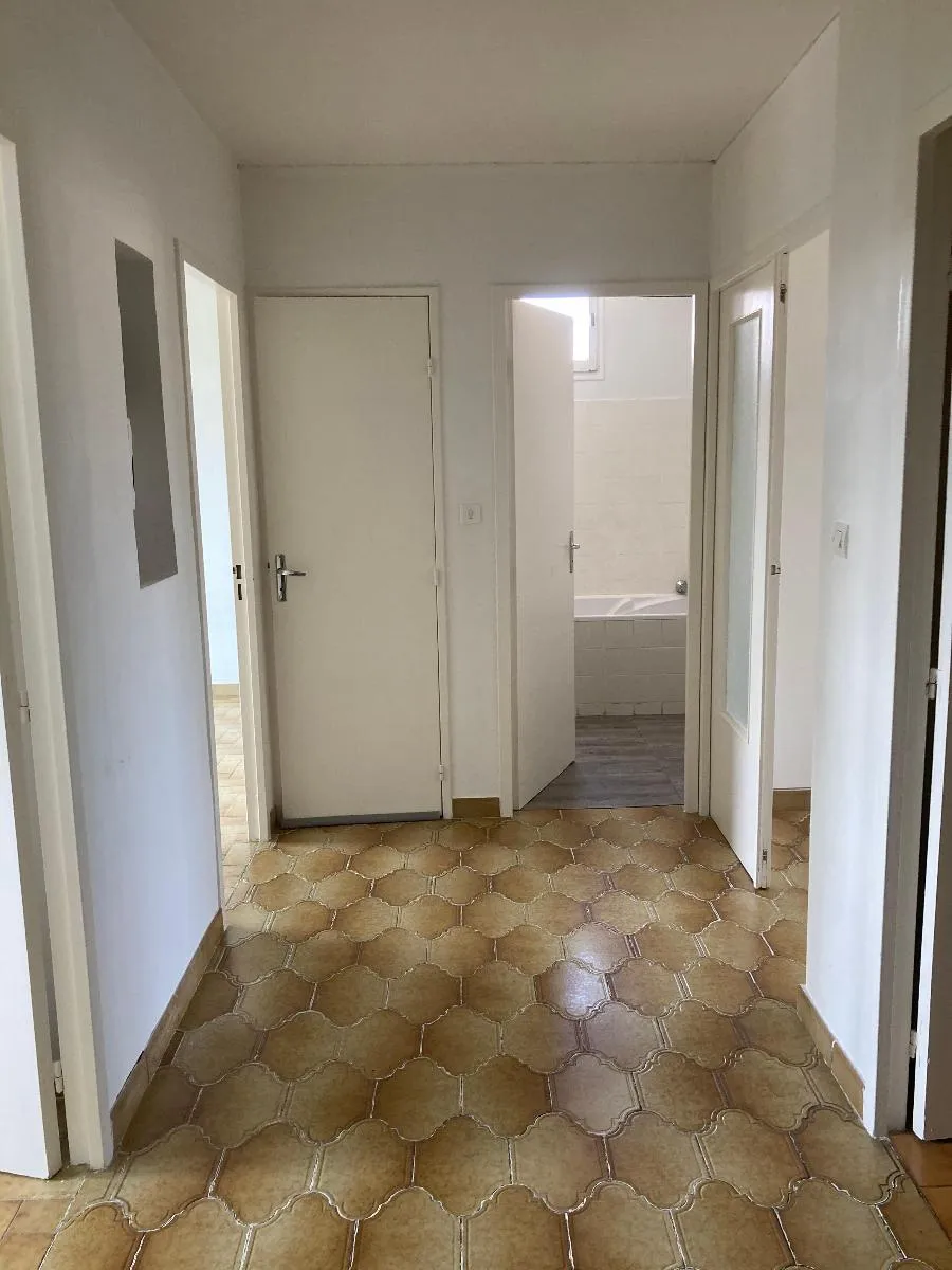 appartement 3 pièces à DRAGUIGNAN (83300) — photo 5