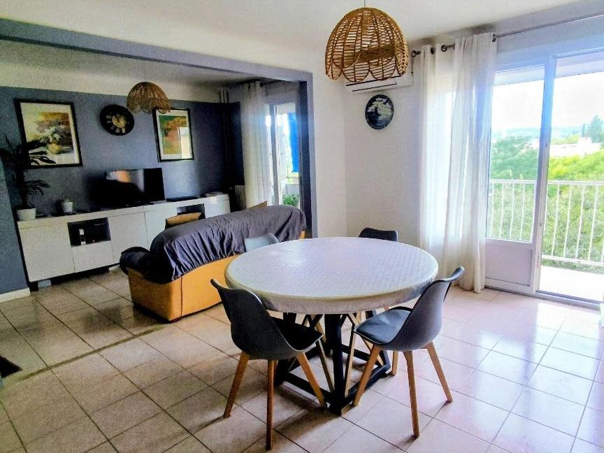 Appartement T4  Draguignan dans une résidence avec ascenseur proche centre.