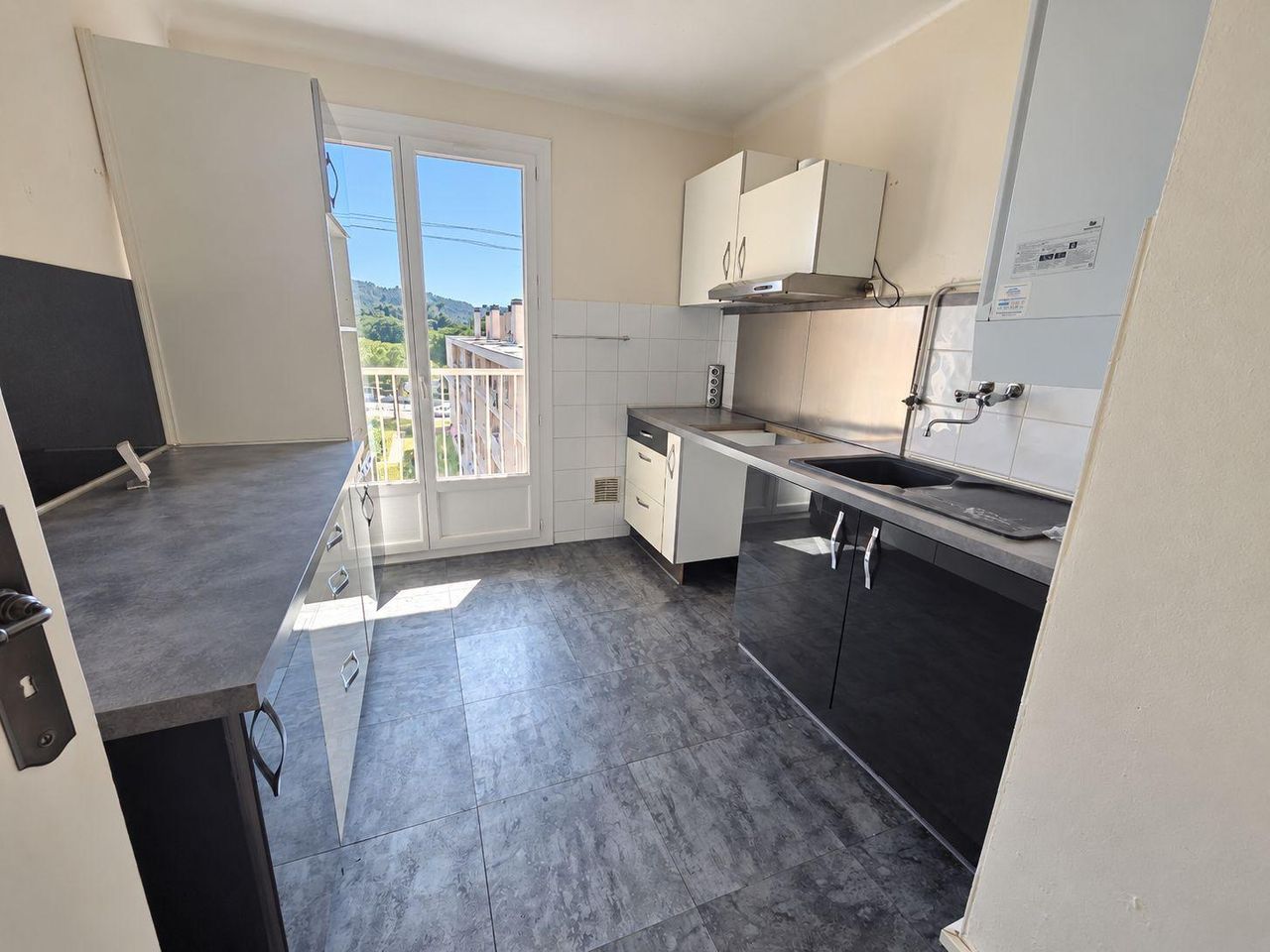 Appartement T4  Draguignan dans une résidence sécurisée avec ascenseur