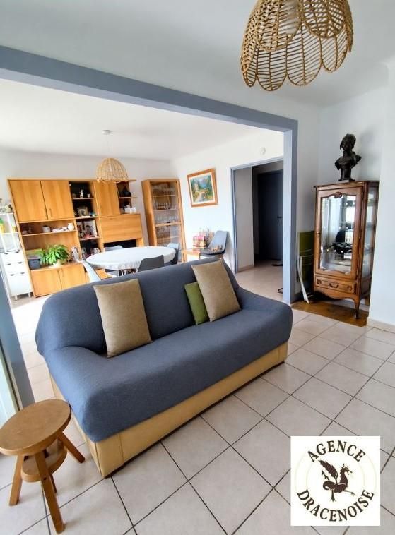 Appartement T4  Draguignan dans une résidence avec ascenseur proche centre.
